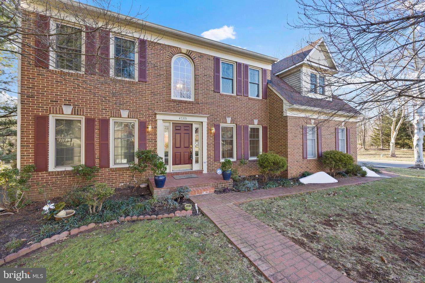 47315 VISTA CT, STERLING, Virginia 20165, 4 Bedrooms Bedrooms, ,3 BathroomsBathrooms,Residential,For sale,47315 VISTA CT,VALO2114292 MLS # VALO2114292