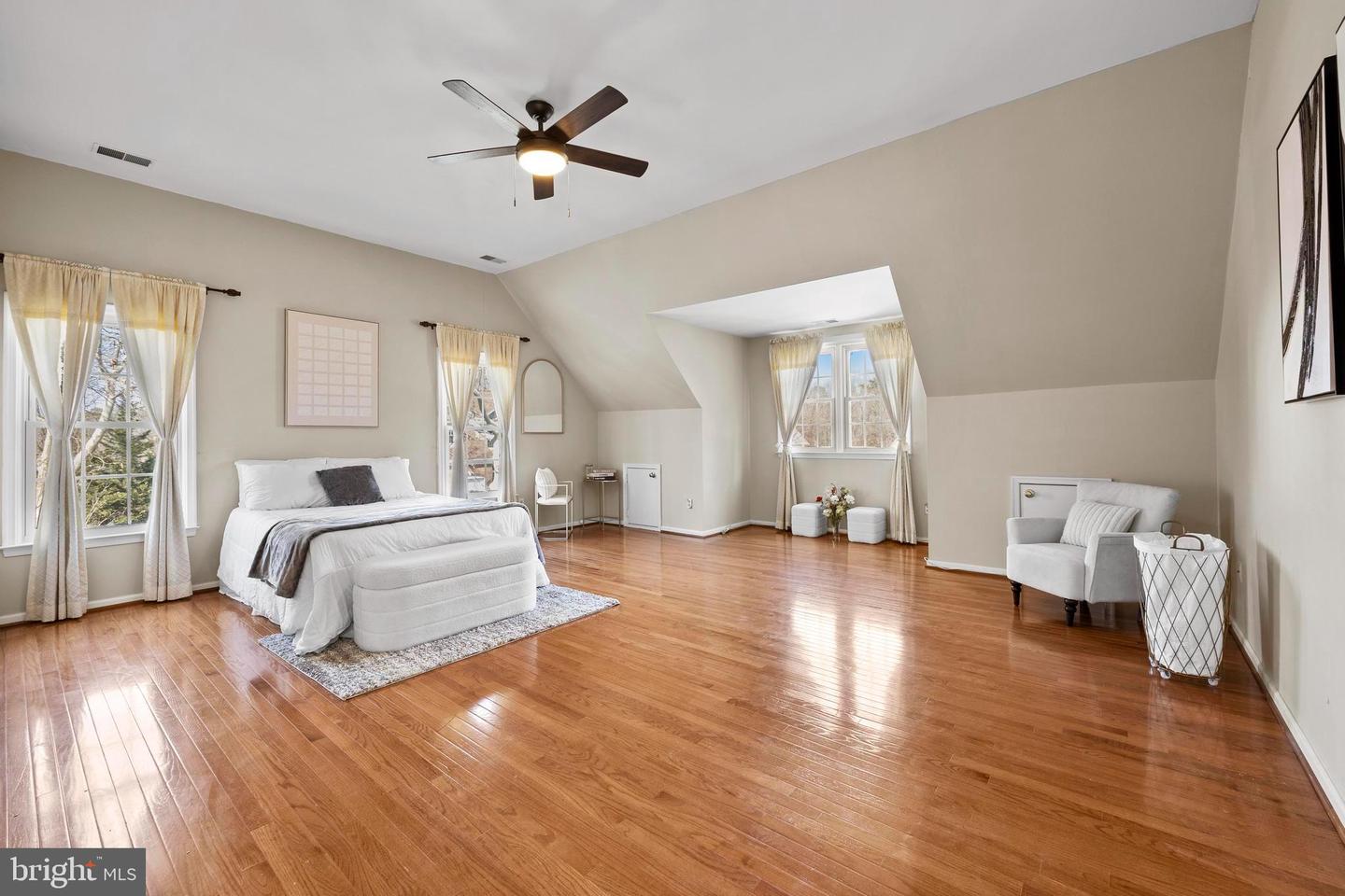 47315 VISTA CT, STERLING, Virginia 20165, 4 Bedrooms Bedrooms, ,3 BathroomsBathrooms,Residential,For sale,47315 VISTA CT,VALO2114292 MLS # VALO2114292