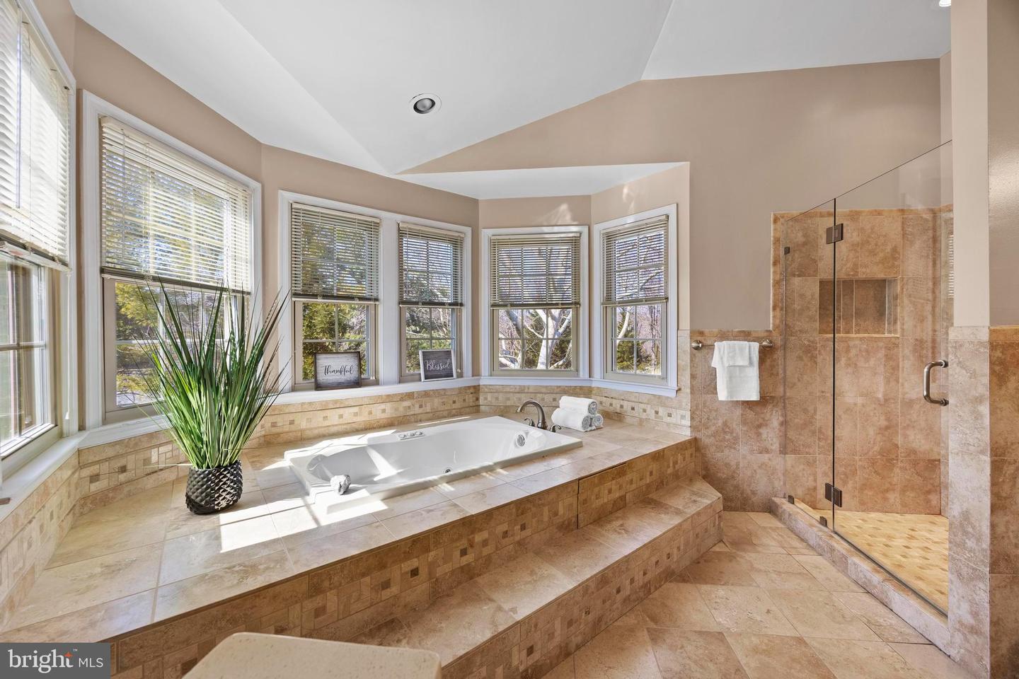 47315 VISTA CT, STERLING, Virginia 20165, 4 Bedrooms Bedrooms, ,3 BathroomsBathrooms,Residential,For sale,47315 VISTA CT,VALO2114292 MLS # VALO2114292