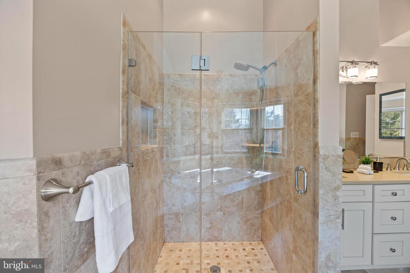 47315 VISTA CT, STERLING, Virginia 20165, 4 Bedrooms Bedrooms, ,3 BathroomsBathrooms,Residential,For sale,47315 VISTA CT,VALO2114292 MLS # VALO2114292