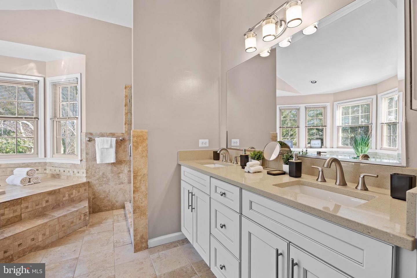 47315 VISTA CT, STERLING, Virginia 20165, 4 Bedrooms Bedrooms, ,3 BathroomsBathrooms,Residential,For sale,47315 VISTA CT,VALO2114292 MLS # VALO2114292