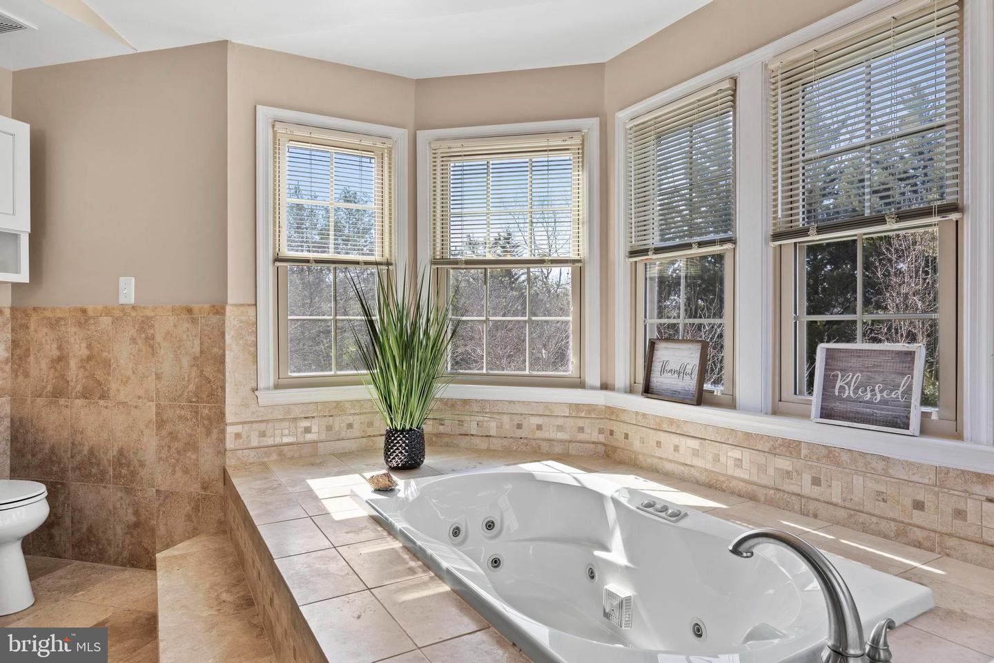 47315 VISTA CT, STERLING, Virginia 20165, 4 Bedrooms Bedrooms, ,3 BathroomsBathrooms,Residential,For sale,47315 VISTA CT,VALO2114292 MLS # VALO2114292