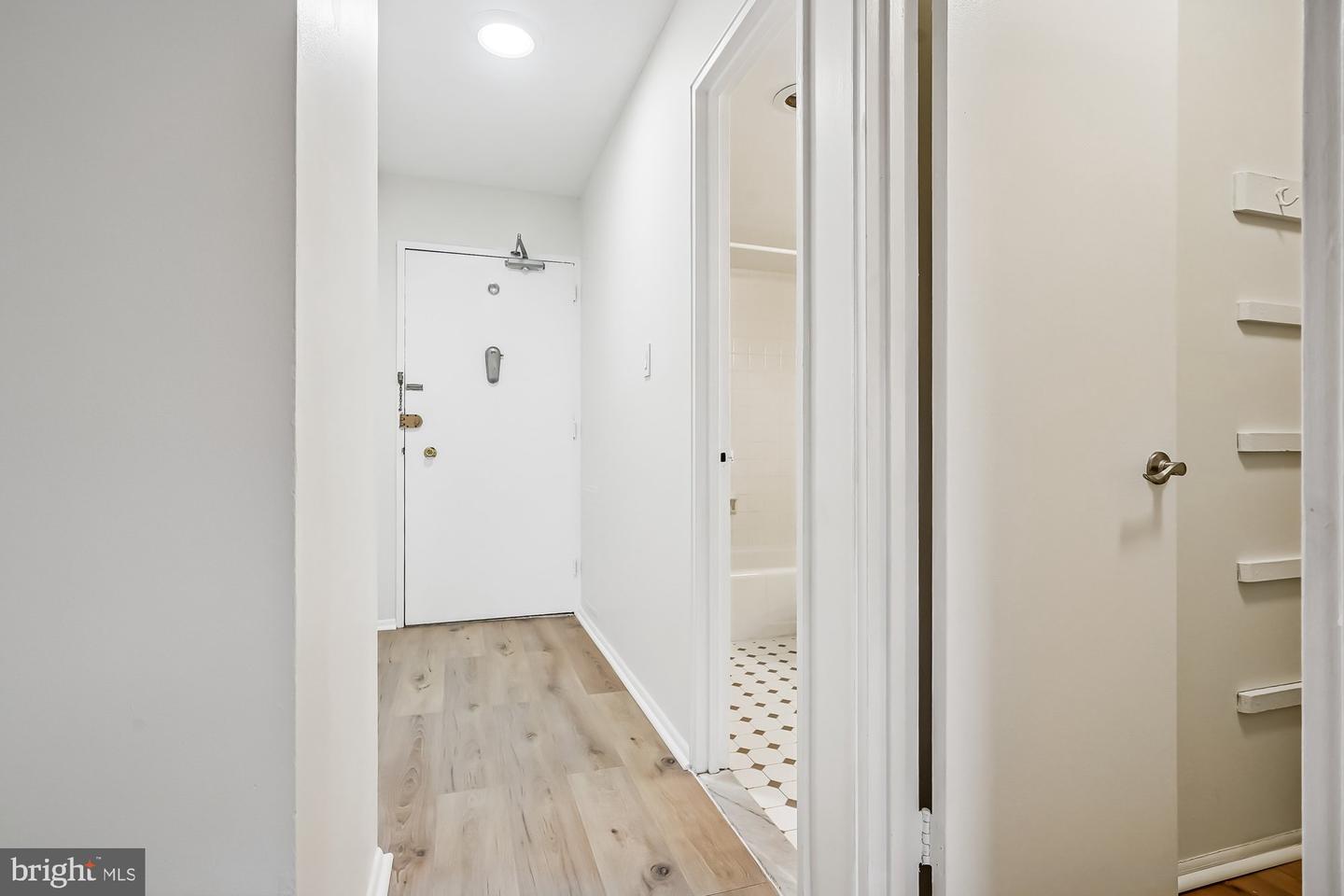 4600 S FOUR MILE RUN DR #629, ARLINGTON, Virginia 22204, ,1 BathroomBathrooms,Residential,For sale,4600 S FOUR MILE RUN DR #629,VAAR2068176 MLS # VAAR2068176