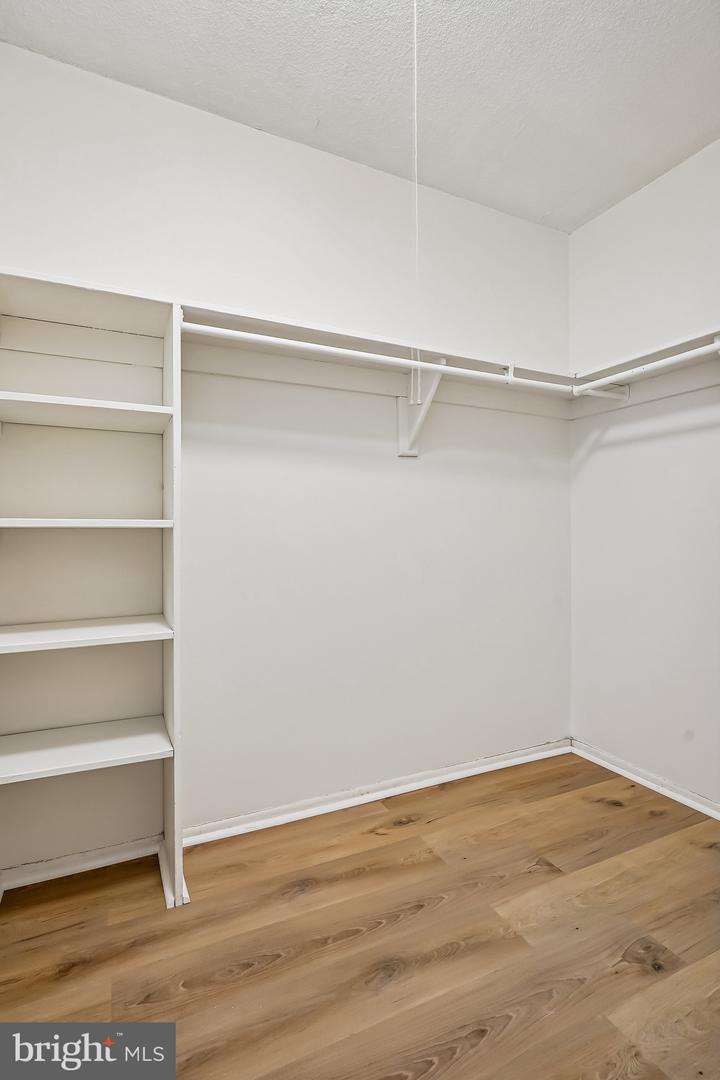 4600 S FOUR MILE RUN DR #629, ARLINGTON, Virginia 22204, ,1 BathroomBathrooms,Residential,For sale,4600 S FOUR MILE RUN DR #629,VAAR2068176 MLS # VAAR2068176