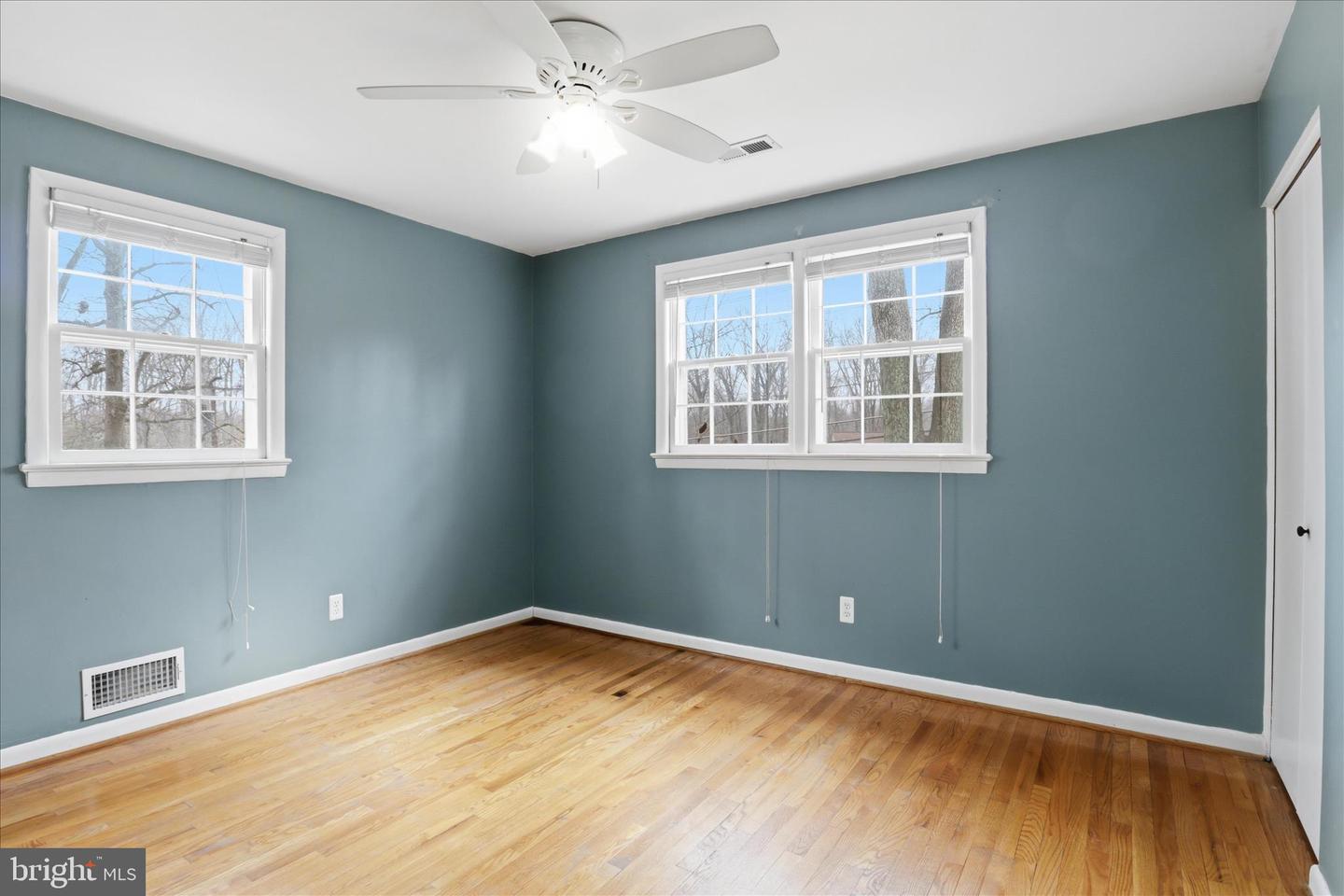 4901 RED FOX DR, ANNANDALE, Virginia 22003, 4 Bedrooms Bedrooms, 12 Rooms Rooms,Residential,For sale,4901 RED FOX DR,VAFX2288352 MLS # VAFX2288352