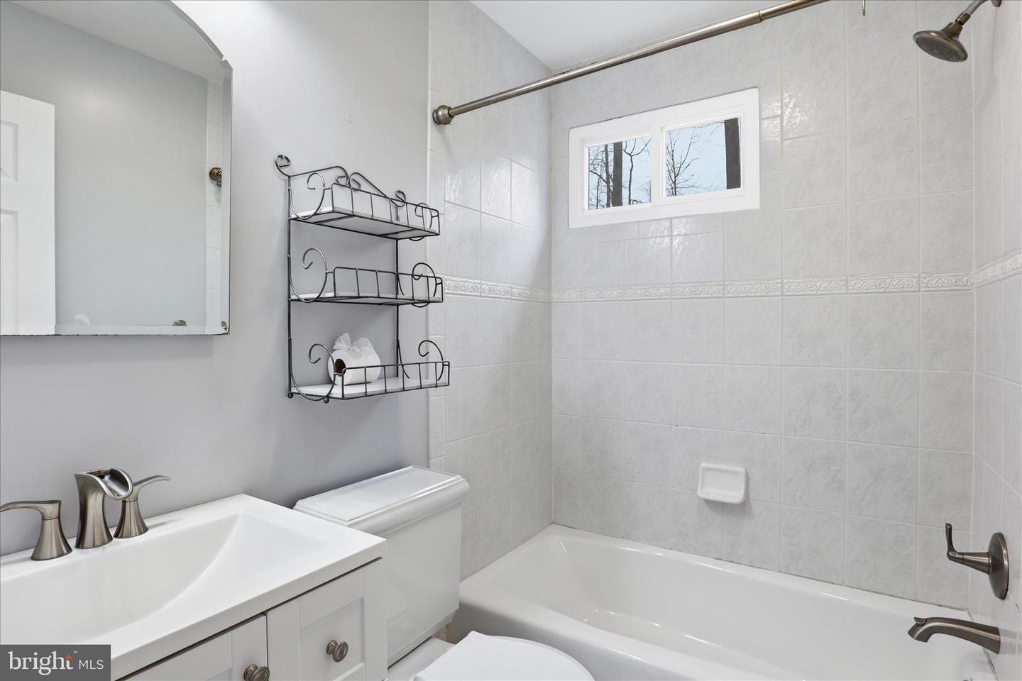 4901 RED FOX DR, ANNANDALE, Virginia 22003, 4 Bedrooms Bedrooms, 12 Rooms Rooms,Residential,For sale,4901 RED FOX DR,VAFX2288352 MLS # VAFX2288352