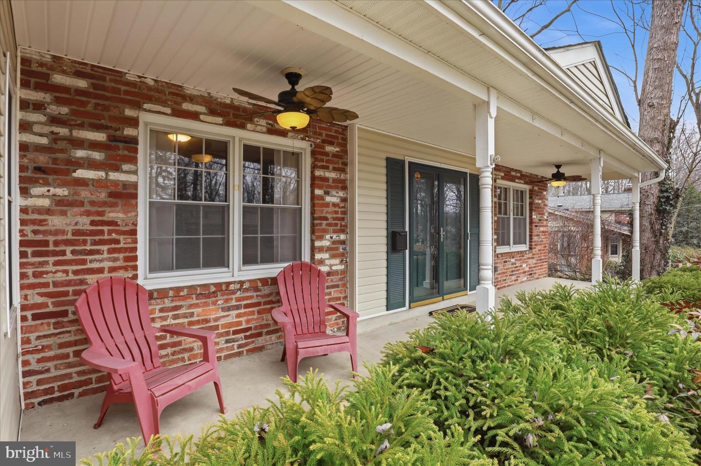 4901 RED FOX DR, ANNANDALE, Virginia 22003, 4 Bedrooms Bedrooms, 12 Rooms Rooms,Residential,For sale,4901 RED FOX DR,VAFX2288352 MLS # VAFX2288352