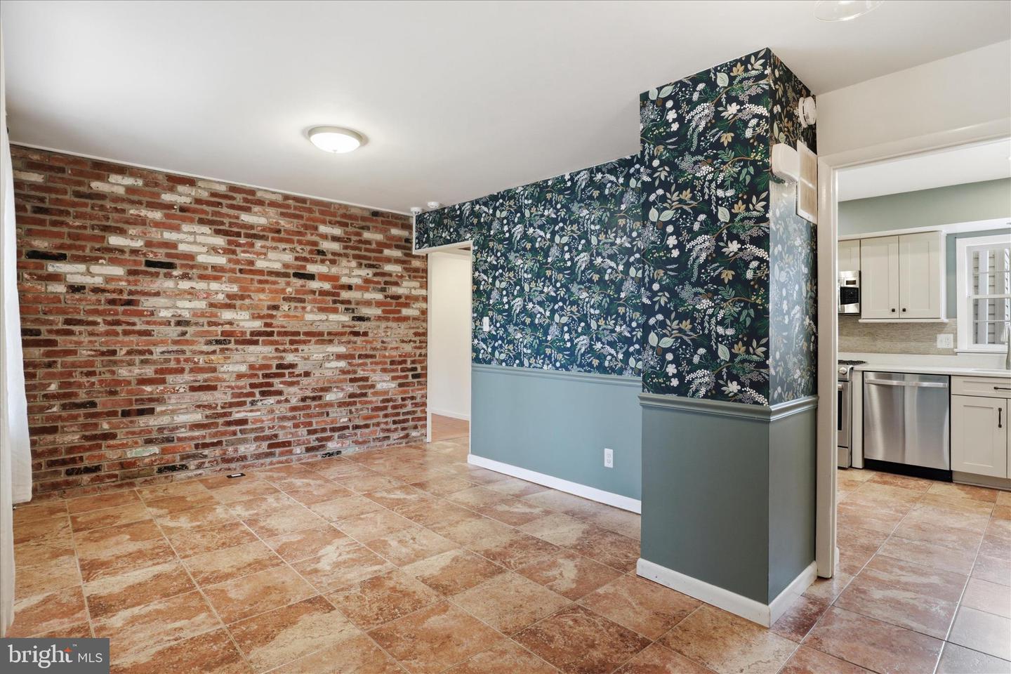 4901 RED FOX DR, ANNANDALE, Virginia 22003, 4 Bedrooms Bedrooms, 12 Rooms Rooms,Residential,For sale,4901 RED FOX DR,VAFX2288352 MLS # VAFX2288352