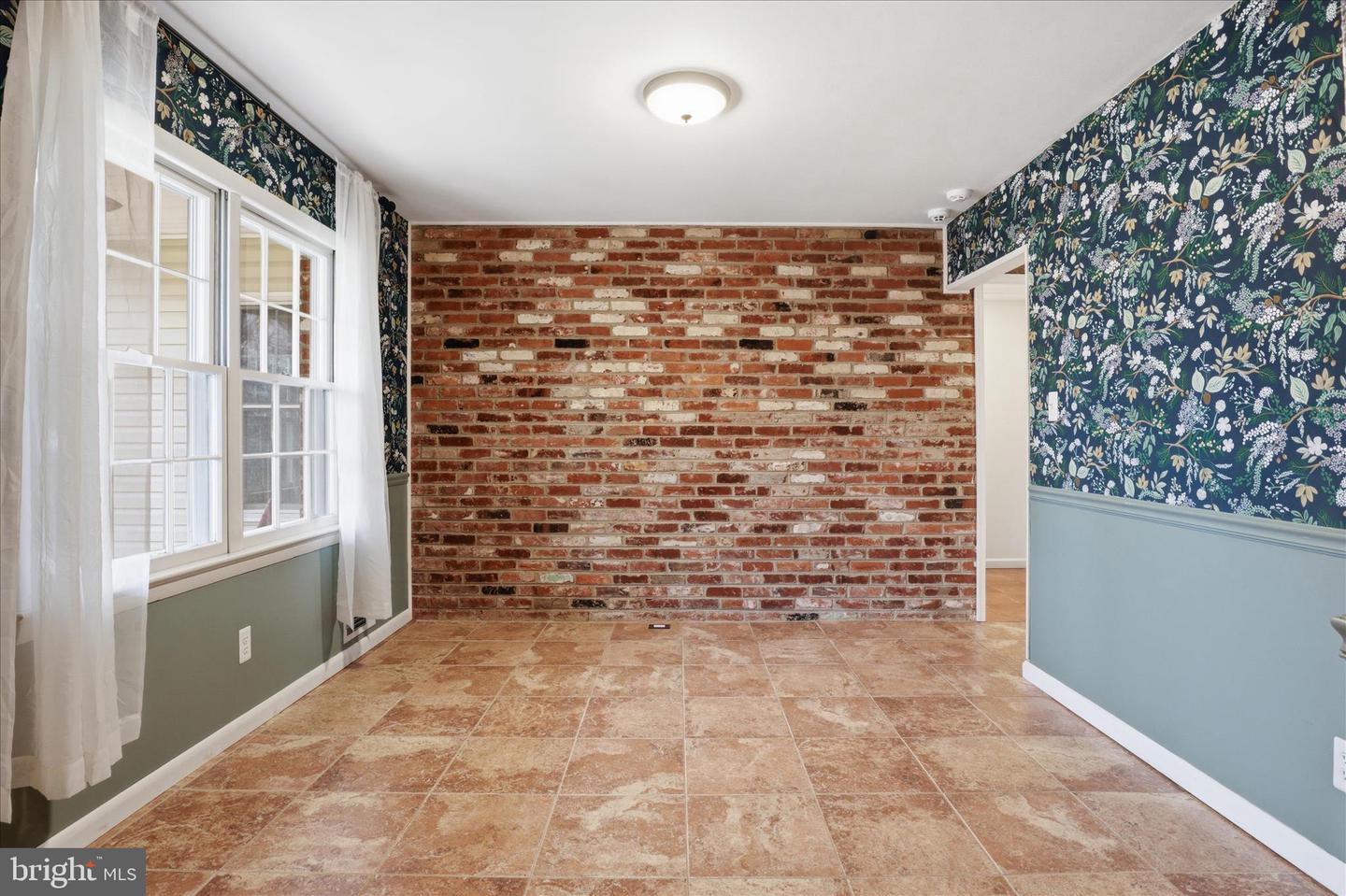 4901 RED FOX DR, ANNANDALE, Virginia 22003, 4 Bedrooms Bedrooms, 12 Rooms Rooms,Residential,For sale,4901 RED FOX DR,VAFX2288352 MLS # VAFX2288352