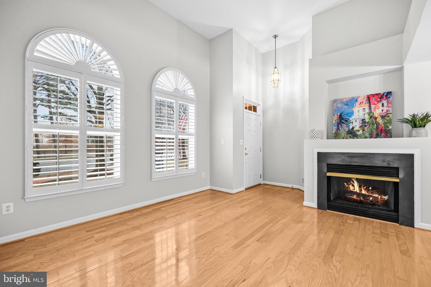 527 CAMERON STATION BLVD, ALEXANDRIA, Virginia 22304, 2 Bedrooms Bedrooms, ,2 BathroomsBathrooms,Residential,For sale,527 CAMERON STATION BLVD,VAAX2053826 MLS # VAAX2053826