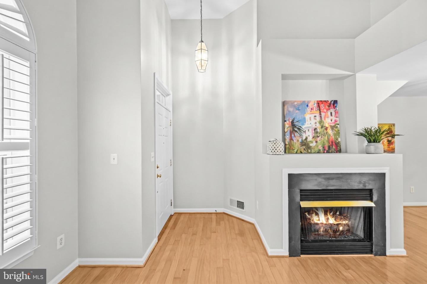 527 CAMERON STATION BLVD, ALEXANDRIA, Virginia 22304, 2 Bedrooms Bedrooms, ,2 BathroomsBathrooms,Residential,For sale,527 CAMERON STATION BLVD,VAAX2053826 MLS # VAAX2053826