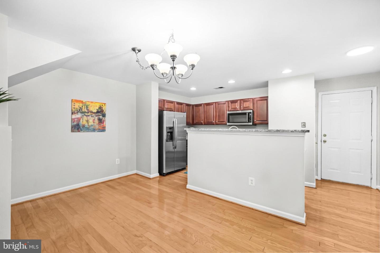 527 CAMERON STATION BLVD, ALEXANDRIA, Virginia 22304, 2 Bedrooms Bedrooms, ,2 BathroomsBathrooms,Residential,For sale,527 CAMERON STATION BLVD,VAAX2053826 MLS # VAAX2053826