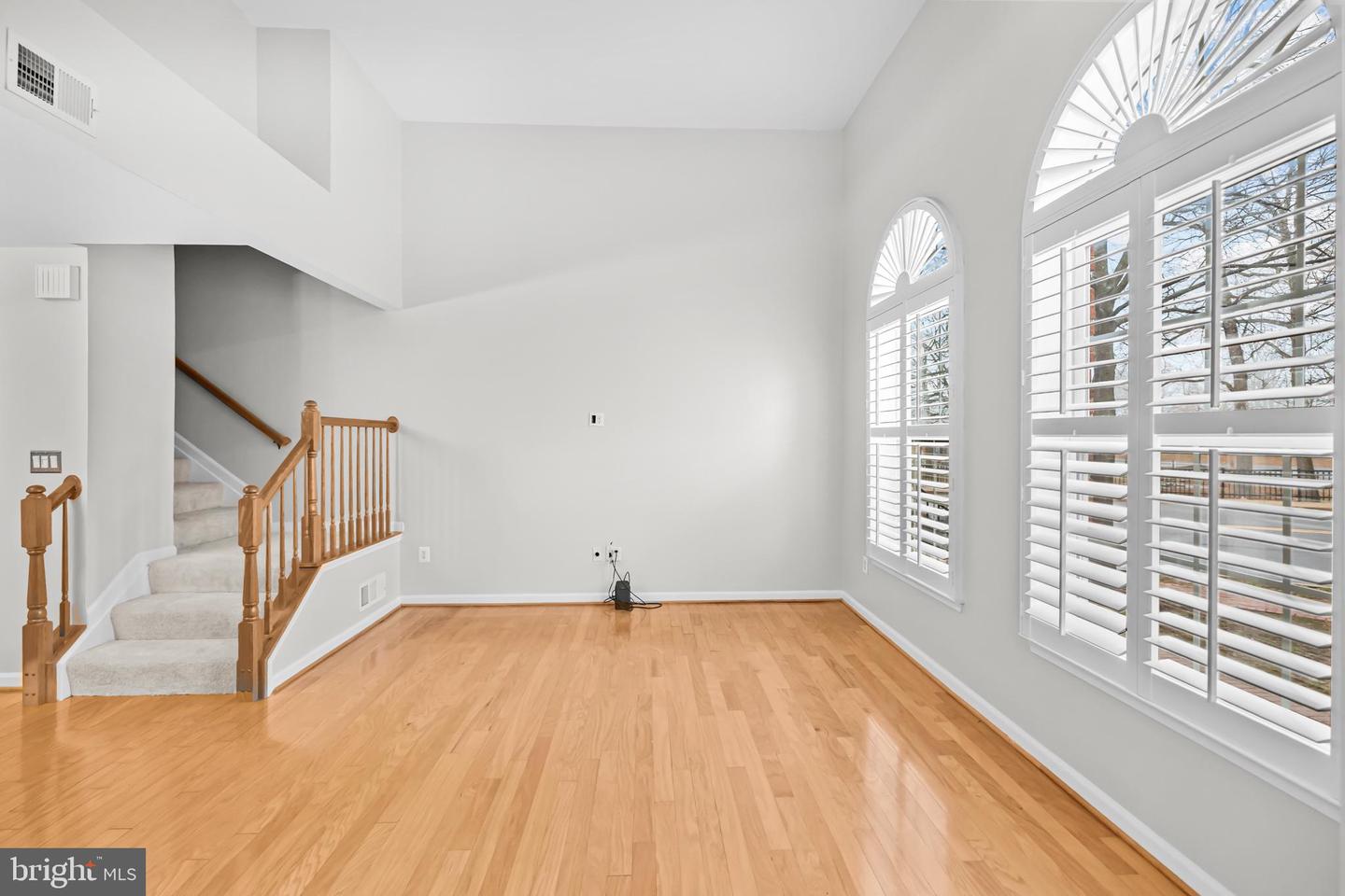 527 CAMERON STATION BLVD, ALEXANDRIA, Virginia 22304, 2 Bedrooms Bedrooms, ,2 BathroomsBathrooms,Residential,For sale,527 CAMERON STATION BLVD,VAAX2053826 MLS # VAAX2053826