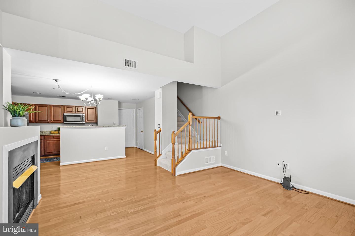 527 CAMERON STATION BLVD, ALEXANDRIA, Virginia 22304, 2 Bedrooms Bedrooms, ,2 BathroomsBathrooms,Residential,For sale,527 CAMERON STATION BLVD,VAAX2053826 MLS # VAAX2053826