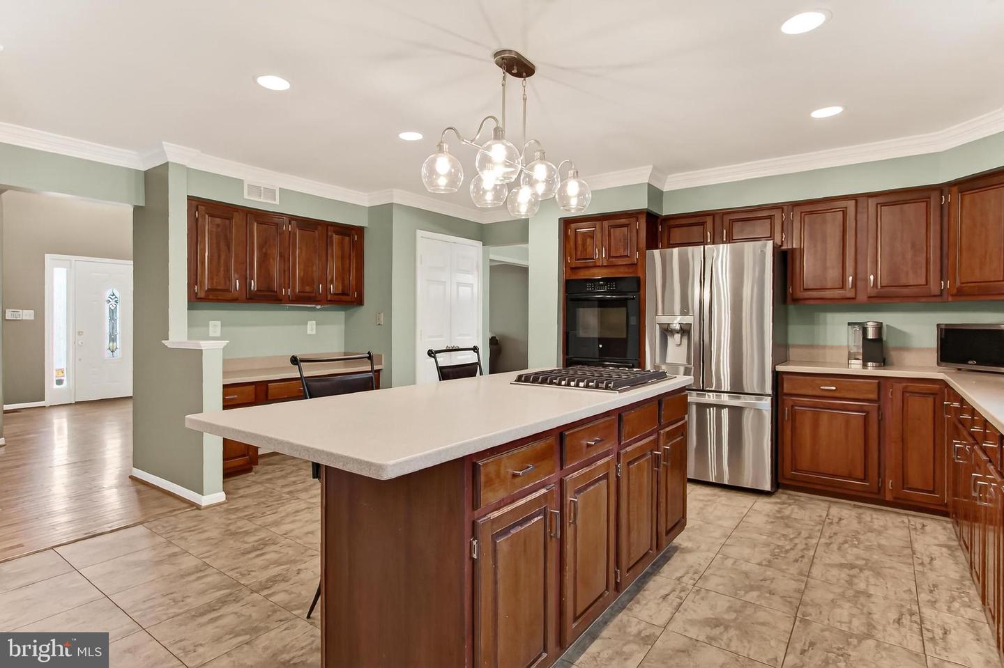 10501 WINGED ELM CIR, MANASSAS, Virginia 20110, 4 Bedrooms Bedrooms, ,2 BathroomsBathrooms,Residential,For sale,10501 WINGED ELM CIR,VAPW2111950 MLS # VAPW2111950