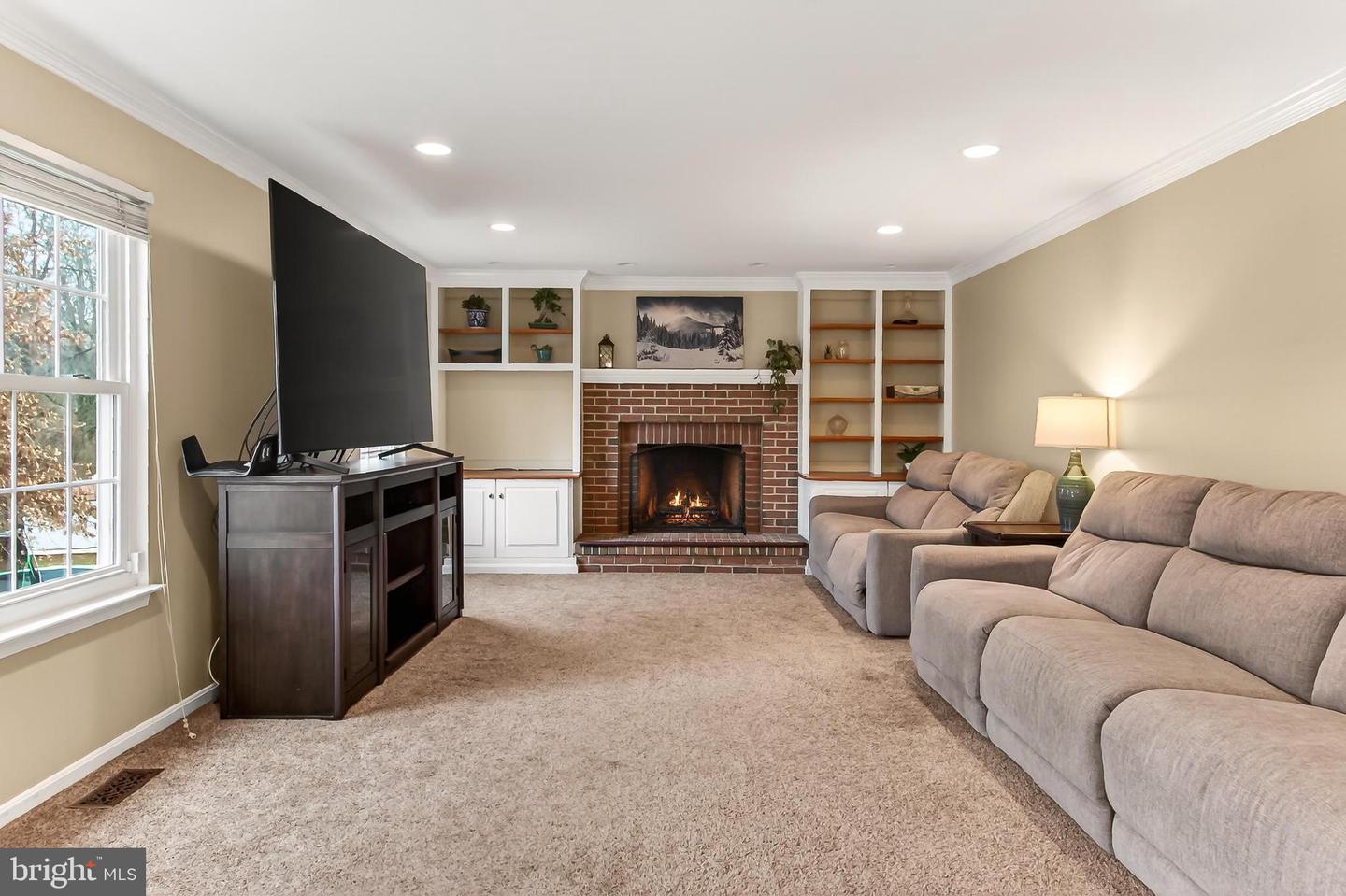 10501 WINGED ELM CIR, MANASSAS, Virginia 20110, 4 Bedrooms Bedrooms, ,2 BathroomsBathrooms,Residential,For sale,10501 WINGED ELM CIR,VAPW2111950 MLS # VAPW2111950