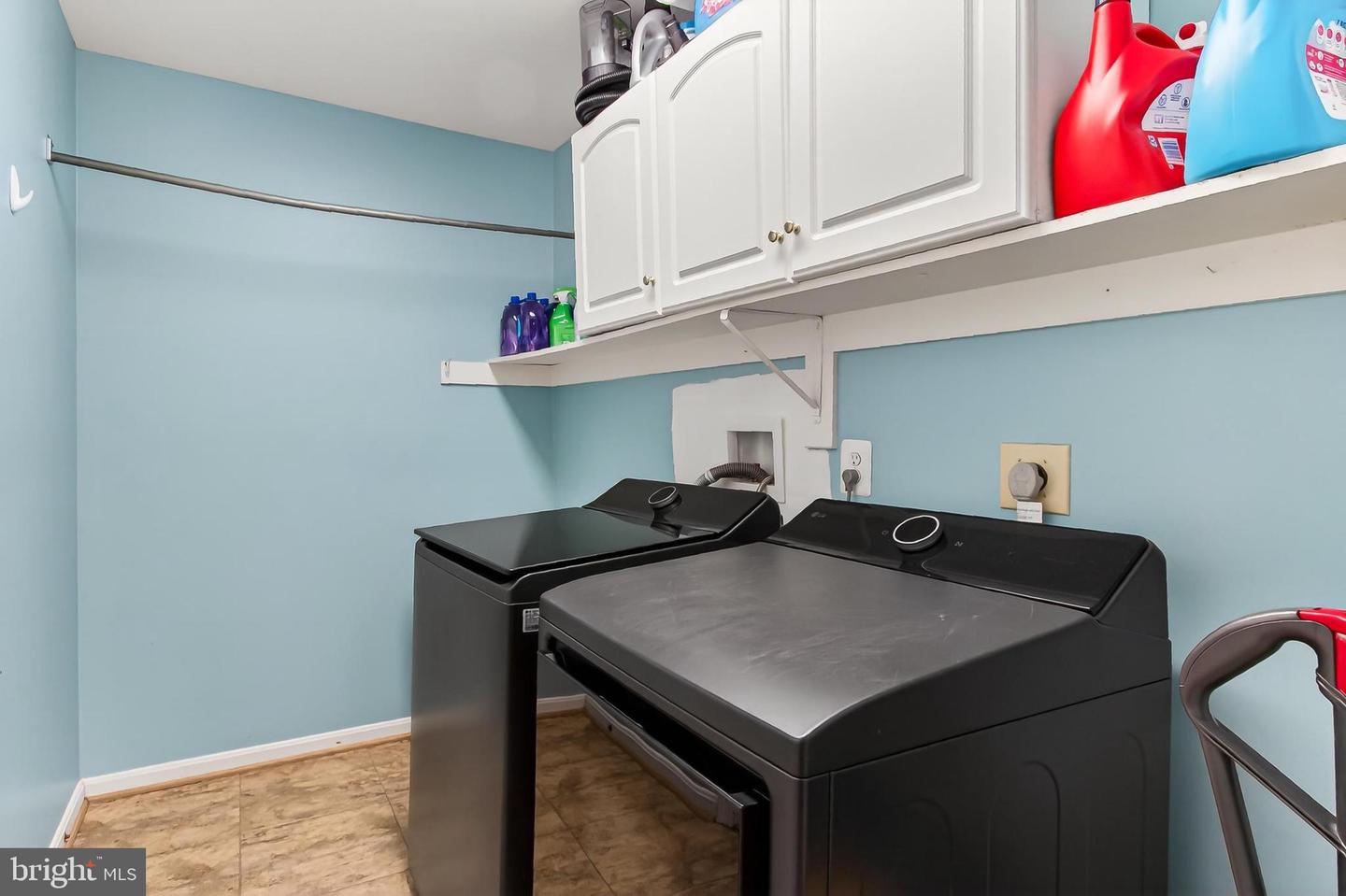 10501 WINGED ELM CIR, MANASSAS, Virginia 20110, 4 Bedrooms Bedrooms, ,2 BathroomsBathrooms,Residential,For sale,10501 WINGED ELM CIR,VAPW2111950 MLS # VAPW2111950