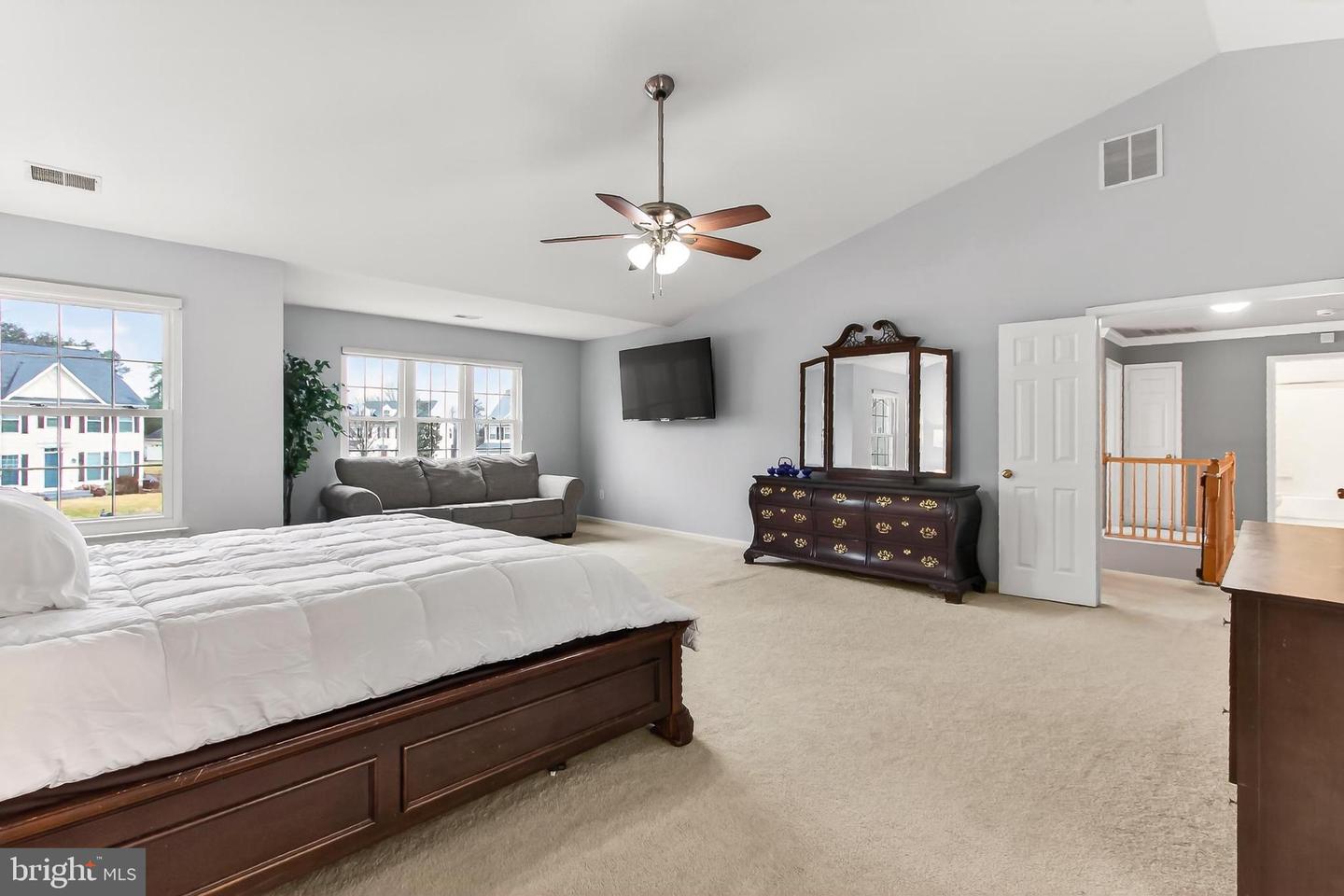 10501 WINGED ELM CIR, MANASSAS, Virginia 20110, 4 Bedrooms Bedrooms, ,2 BathroomsBathrooms,Residential,For sale,10501 WINGED ELM CIR,VAPW2111950 MLS # VAPW2111950