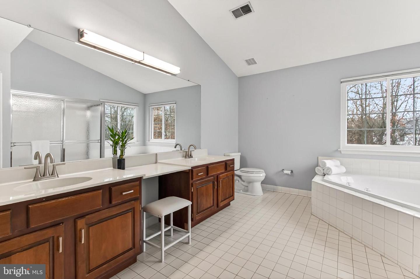 10501 WINGED ELM CIR, MANASSAS, Virginia 20110, 4 Bedrooms Bedrooms, ,2 BathroomsBathrooms,Residential,For sale,10501 WINGED ELM CIR,VAPW2111950 MLS # VAPW2111950