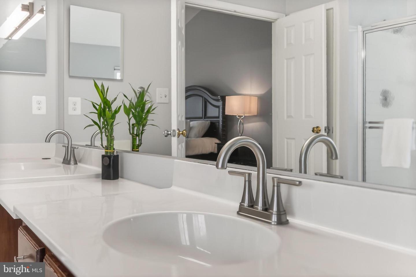 10501 WINGED ELM CIR, MANASSAS, Virginia 20110, 4 Bedrooms Bedrooms, ,2 BathroomsBathrooms,Residential,For sale,10501 WINGED ELM CIR,VAPW2111950 MLS # VAPW2111950