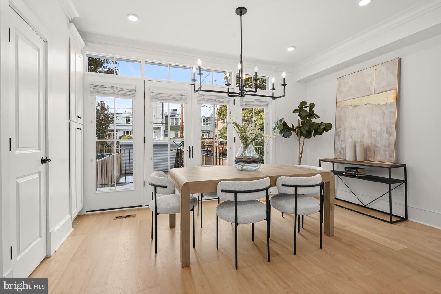 3719 R ST NW, WASHINGTON, District Of Columbia 20007, 4 Bedrooms Bedrooms, ,4 BathroomsBathrooms,Residential,For sale,3719 R ST NW,DCDC2245168 MLS # DCDC2245168