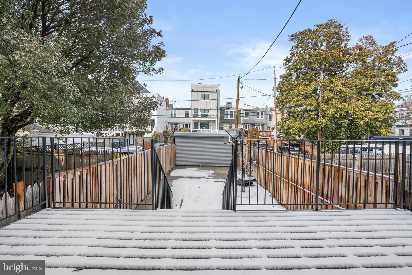 3719 R ST NW, WASHINGTON, District Of Columbia 20007, 4 Bedrooms Bedrooms, ,4 BathroomsBathrooms,Residential,For sale,3719 R ST NW,DCDC2245168 MLS # DCDC2245168