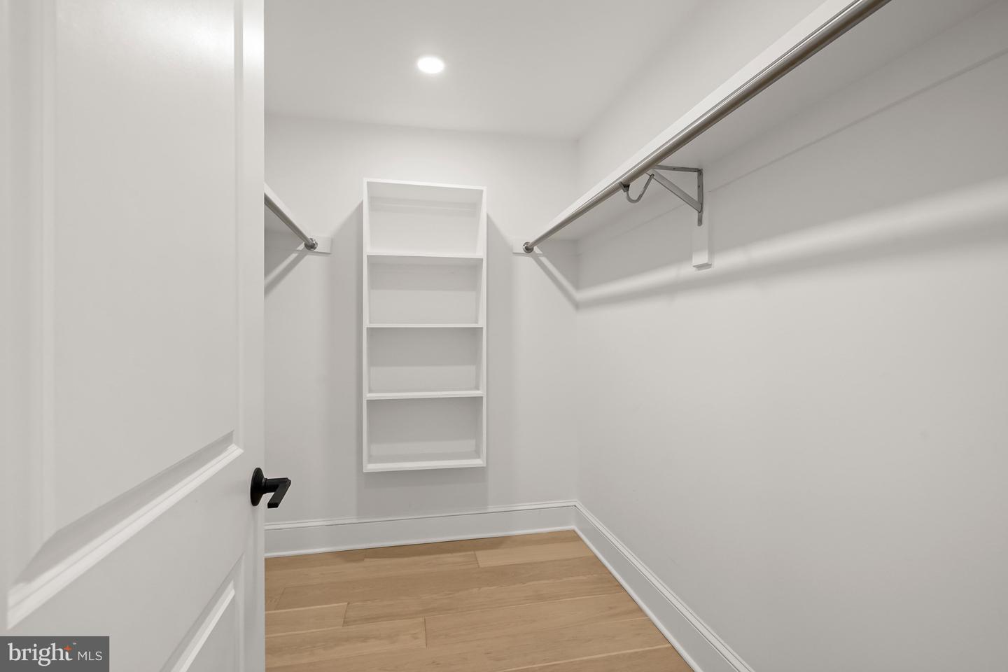 3719 R ST NW, WASHINGTON, District Of Columbia 20007, 4 Bedrooms Bedrooms, ,4 BathroomsBathrooms,Residential,For sale,3719 R ST NW,DCDC2245168 MLS # DCDC2245168