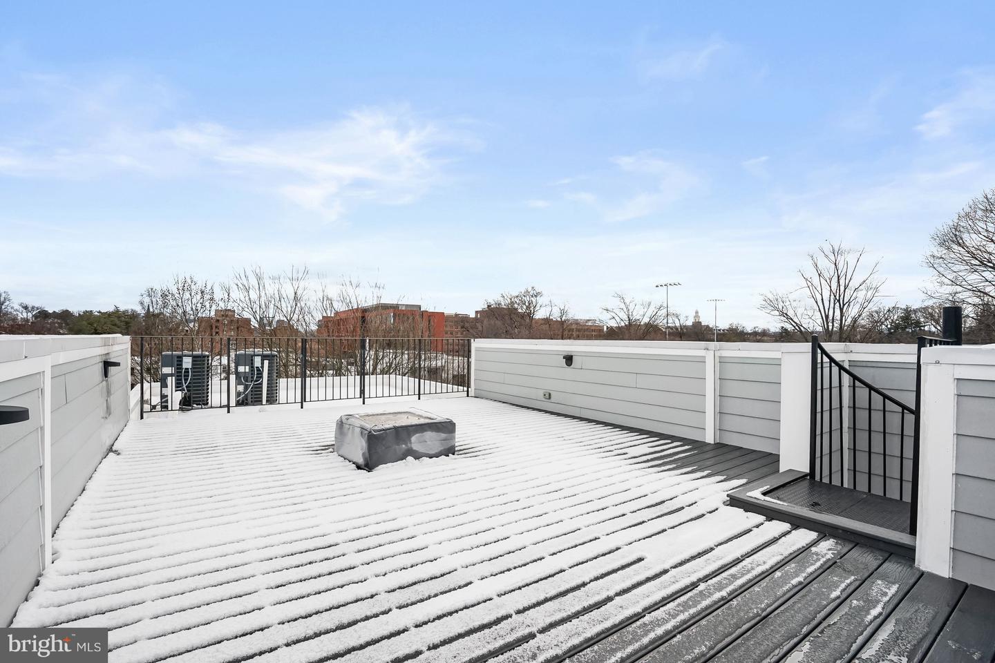 3719 R ST NW, WASHINGTON, District Of Columbia 20007, 4 Bedrooms Bedrooms, ,4 BathroomsBathrooms,Residential,For sale,3719 R ST NW,DCDC2245168 MLS # DCDC2245168