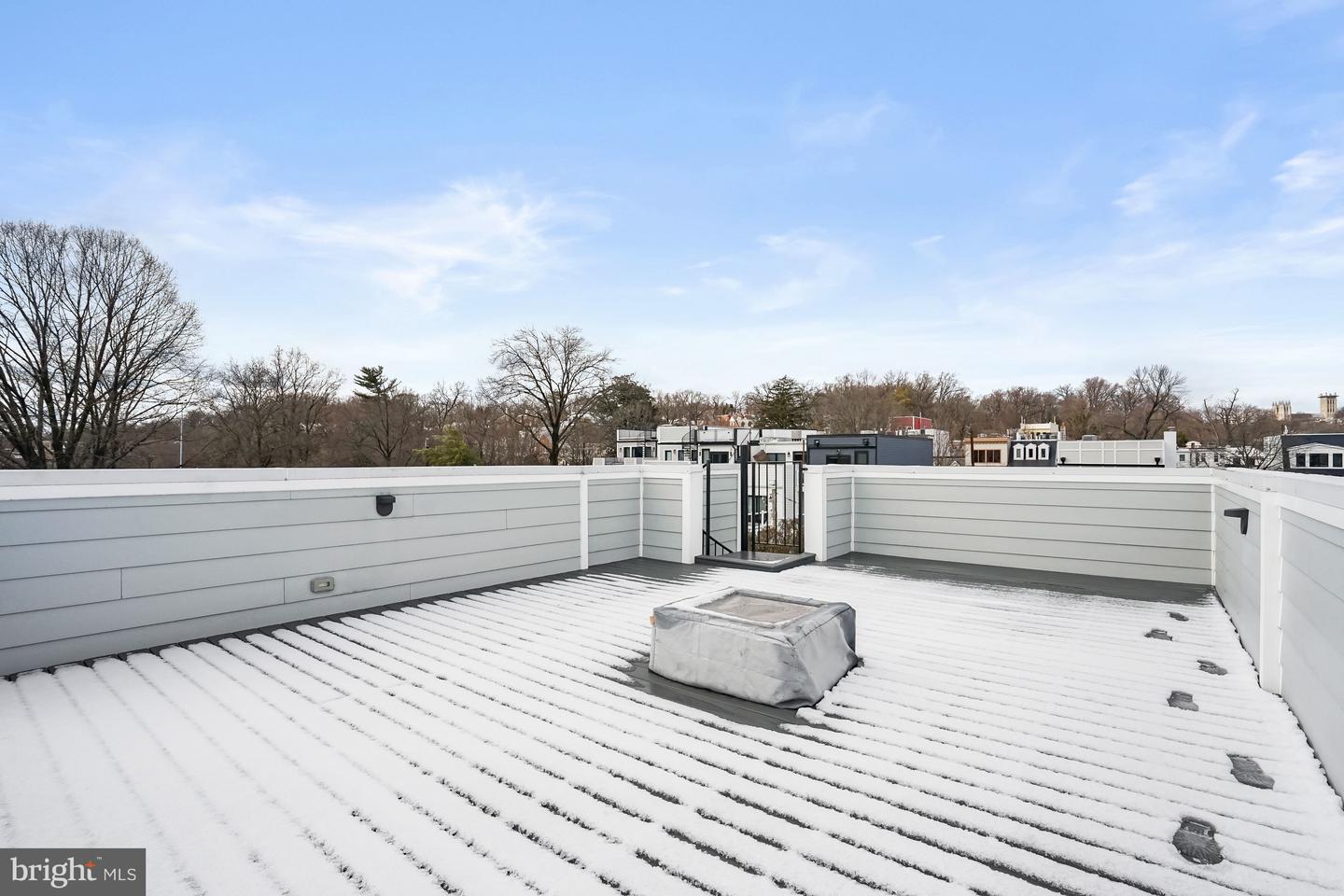 3719 R ST NW, WASHINGTON, District Of Columbia 20007, 4 Bedrooms Bedrooms, ,4 BathroomsBathrooms,Residential,For sale,3719 R ST NW,DCDC2245168 MLS # DCDC2245168