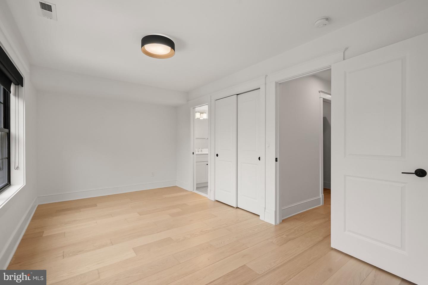 3719 R ST NW, WASHINGTON, District Of Columbia 20007, 4 Bedrooms Bedrooms, ,4 BathroomsBathrooms,Residential,For sale,3719 R ST NW,DCDC2245168 MLS # DCDC2245168