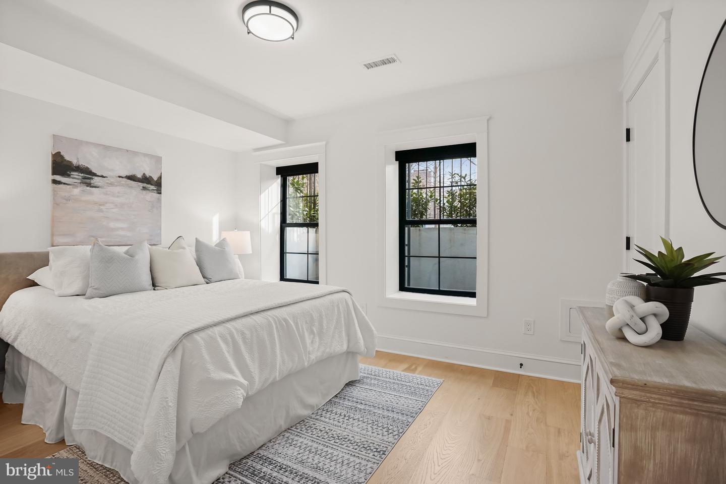 3719 R ST NW, WASHINGTON, District Of Columbia 20007, 4 Bedrooms Bedrooms, ,4 BathroomsBathrooms,Residential,For sale,3719 R ST NW,DCDC2245168 MLS # DCDC2245168