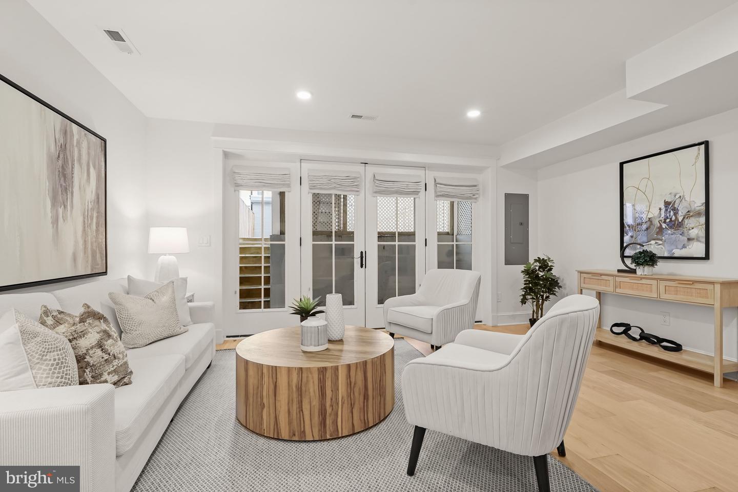 3719 R ST NW, WASHINGTON, District Of Columbia 20007, 4 Bedrooms Bedrooms, ,4 BathroomsBathrooms,Residential,For sale,3719 R ST NW,DCDC2245168 MLS # DCDC2245168