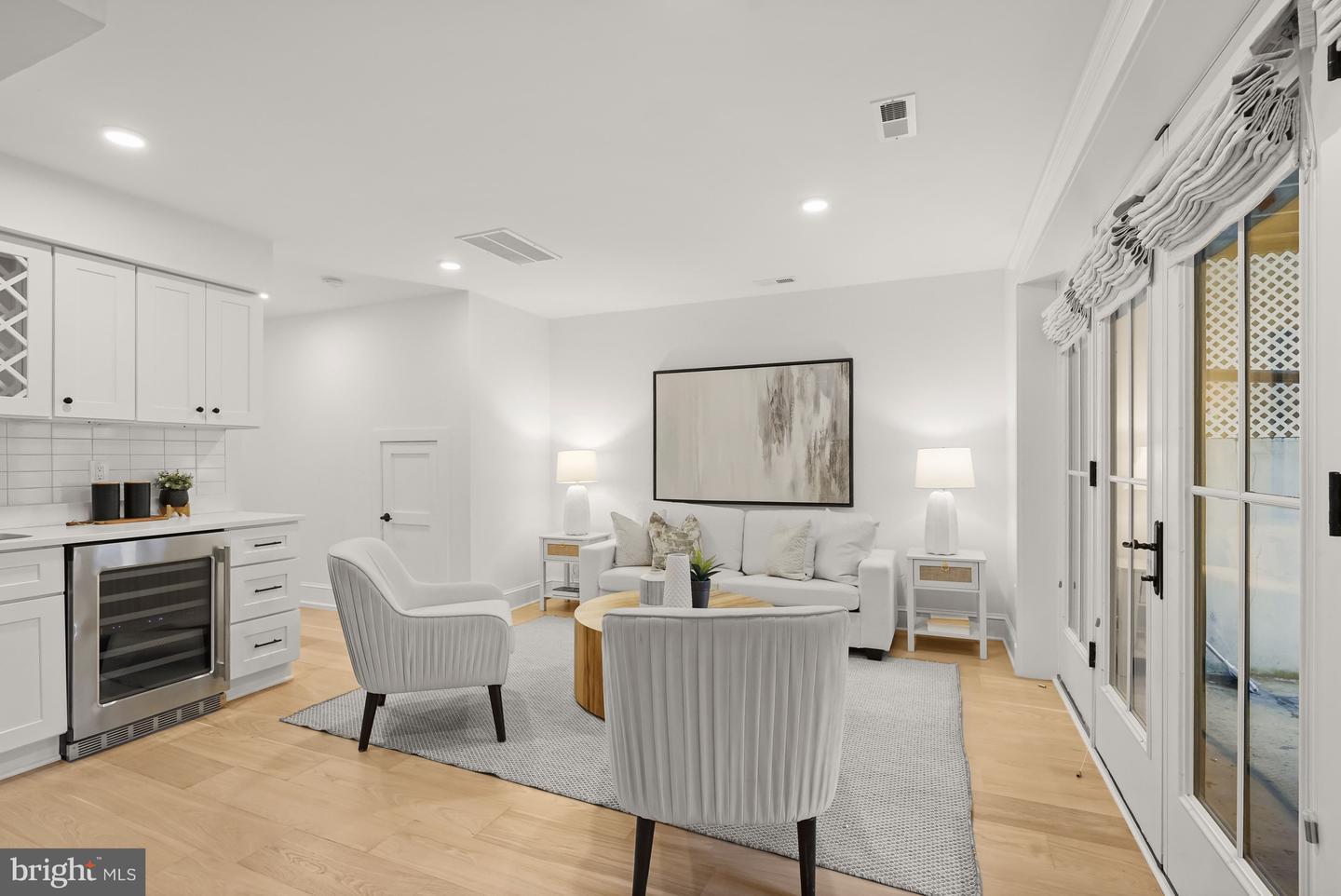 3719 R ST NW, WASHINGTON, District Of Columbia 20007, 4 Bedrooms Bedrooms, ,4 BathroomsBathrooms,Residential,For sale,3719 R ST NW,DCDC2245168 MLS # DCDC2245168