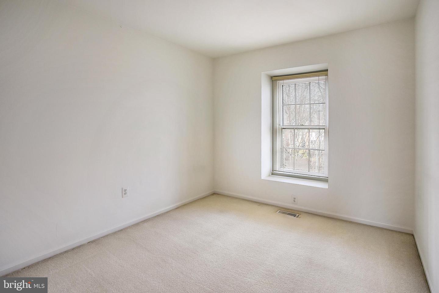 7205 GENTIAN CT, SPRINGFIELD, Virginia 22152, 3 Bedrooms Bedrooms, ,2 BathroomsBathrooms,Residential,For sale,7205 GENTIAN CT,VAFX2289794 MLS # VAFX2289794