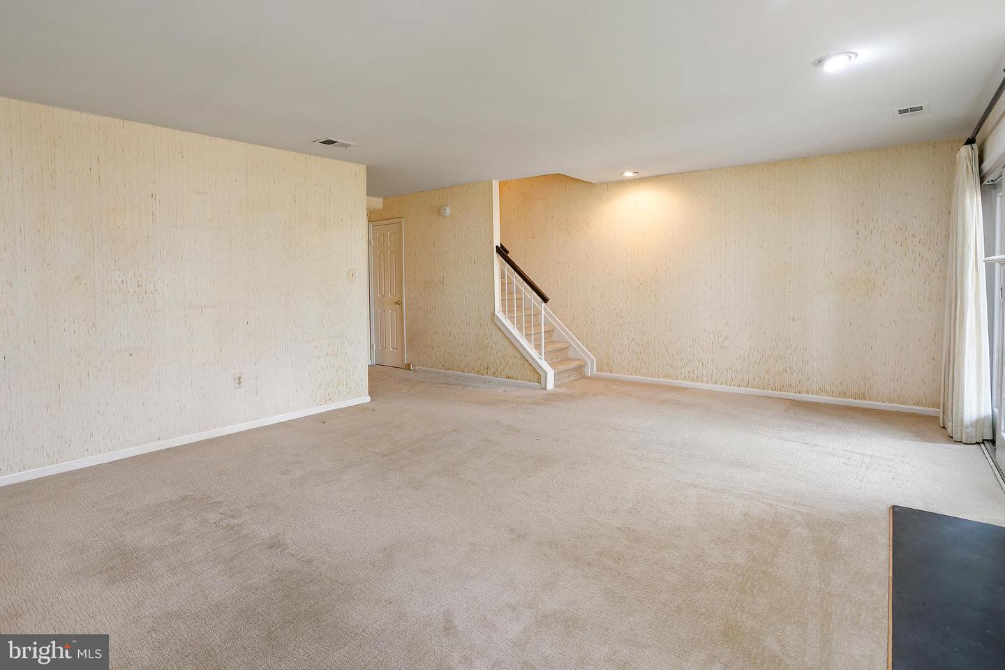 7205 GENTIAN CT, SPRINGFIELD, Virginia 22152, 3 Bedrooms Bedrooms, ,2 BathroomsBathrooms,Residential,For sale,7205 GENTIAN CT,VAFX2289794 MLS # VAFX2289794