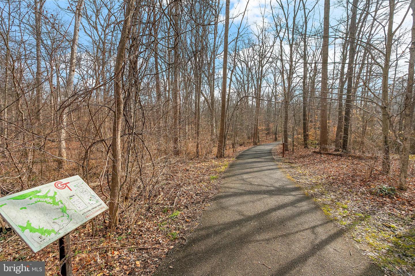 7205 GENTIAN CT, SPRINGFIELD, Virginia 22152, 3 Bedrooms Bedrooms, ,2 BathroomsBathrooms,Residential,For sale,7205 GENTIAN CT,VAFX2289794 MLS # VAFX2289794