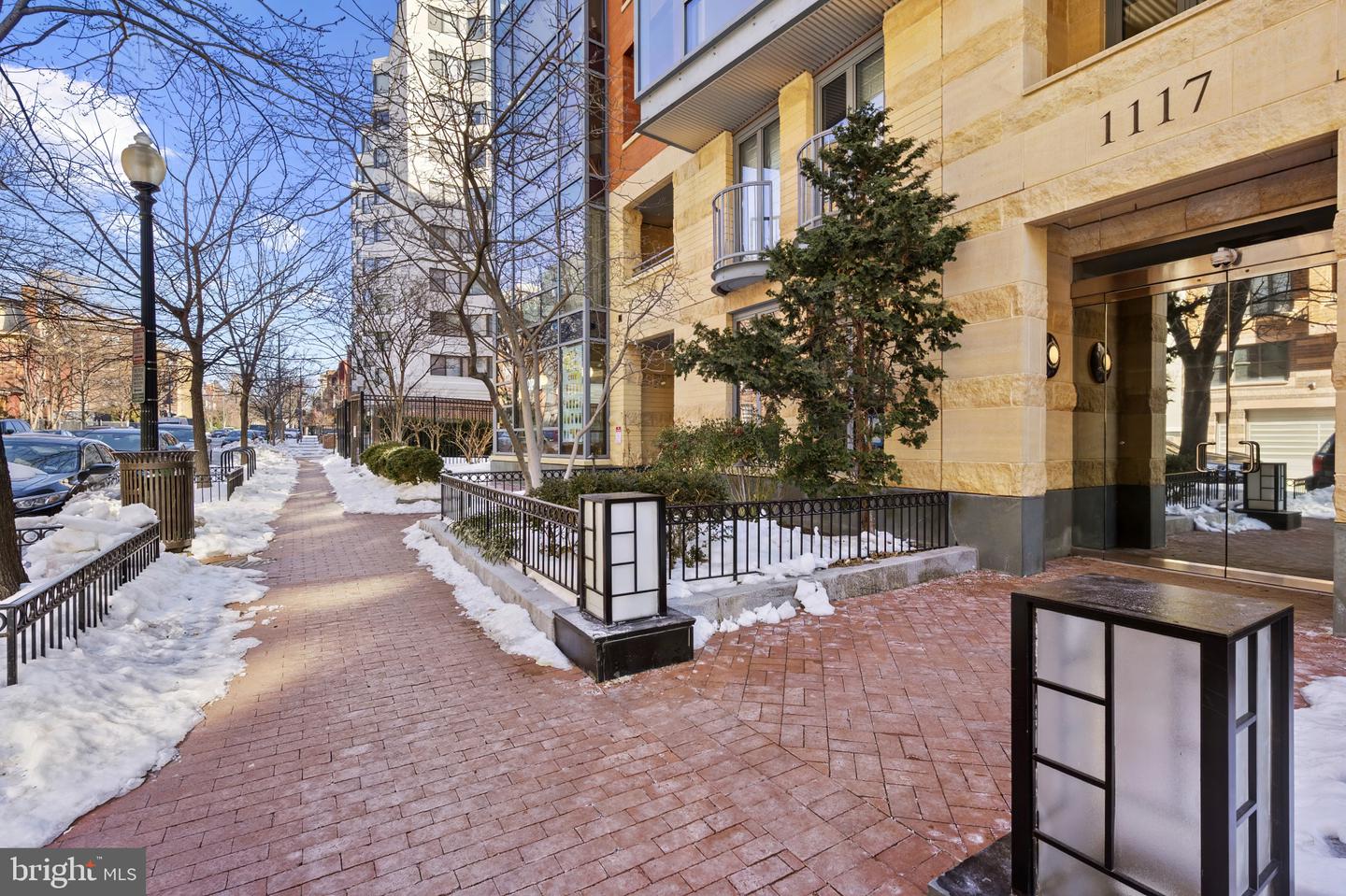 1117 10TH ST NW #302, WASHINGTON, District Of Columbia 20001, 2 Bedrooms Bedrooms, ,2 BathroomsBathrooms,Residential,For sale,1117 10TH ST NW #302,DCDC2245384 MLS # DCDC2245384