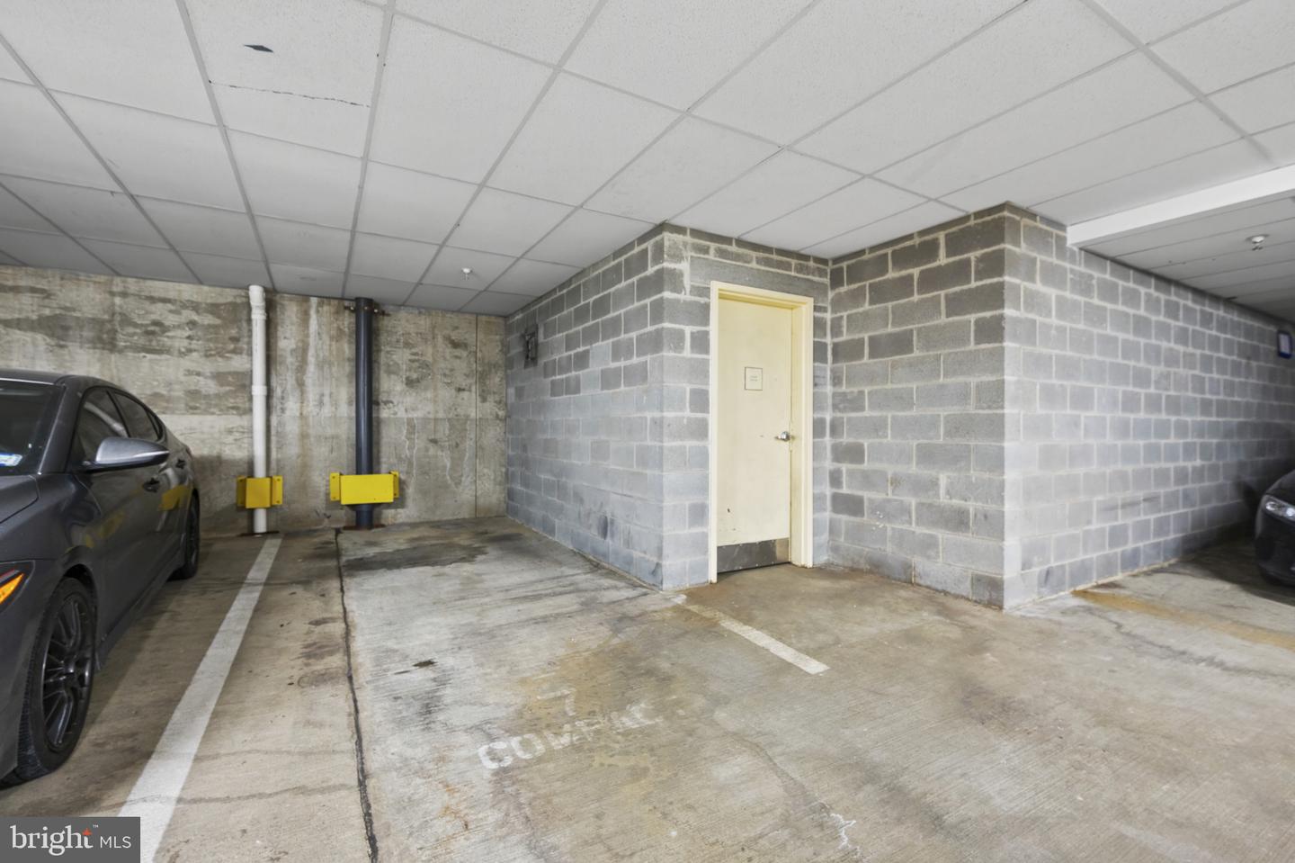 1117 10TH ST NW #302, WASHINGTON, District Of Columbia 20001, 2 Bedrooms Bedrooms, ,2 BathroomsBathrooms,Residential,For sale,1117 10TH ST NW #302,DCDC2245384 MLS # DCDC2245384