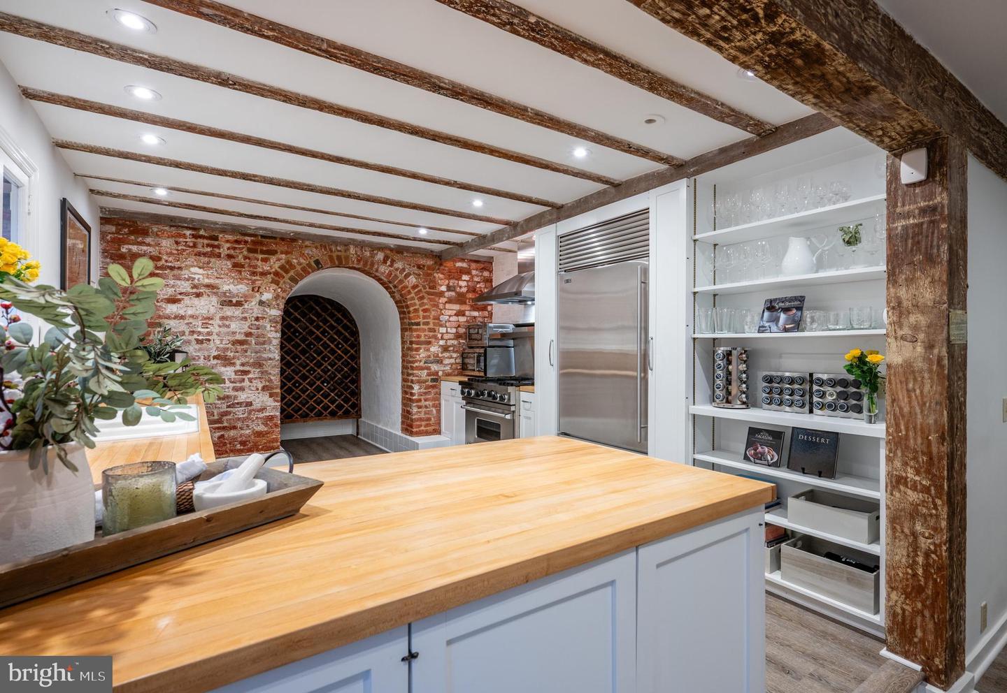 430 S LEE ST, ALEXANDRIA, Virginia 22314, 4 Bedrooms Bedrooms, ,3 BathroomsBathrooms,Residential,For sale,430 S LEE ST,VAAX2054016 MLS # VAAX2054016