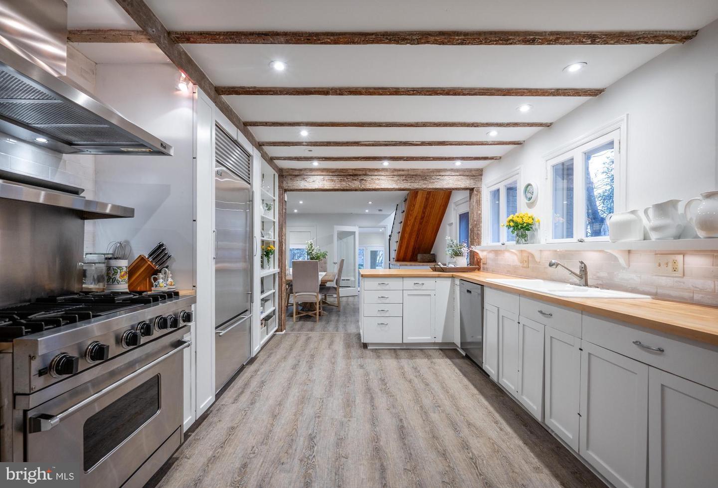 430 S LEE ST, ALEXANDRIA, Virginia 22314, 4 Bedrooms Bedrooms, ,3 BathroomsBathrooms,Residential,For sale,430 S LEE ST,VAAX2054016 MLS # VAAX2054016