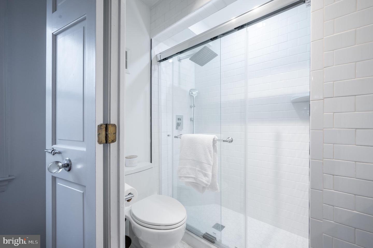 430 S LEE ST, ALEXANDRIA, Virginia 22314, 4 Bedrooms Bedrooms, ,3 BathroomsBathrooms,Residential,For sale,430 S LEE ST,VAAX2054016 MLS # VAAX2054016