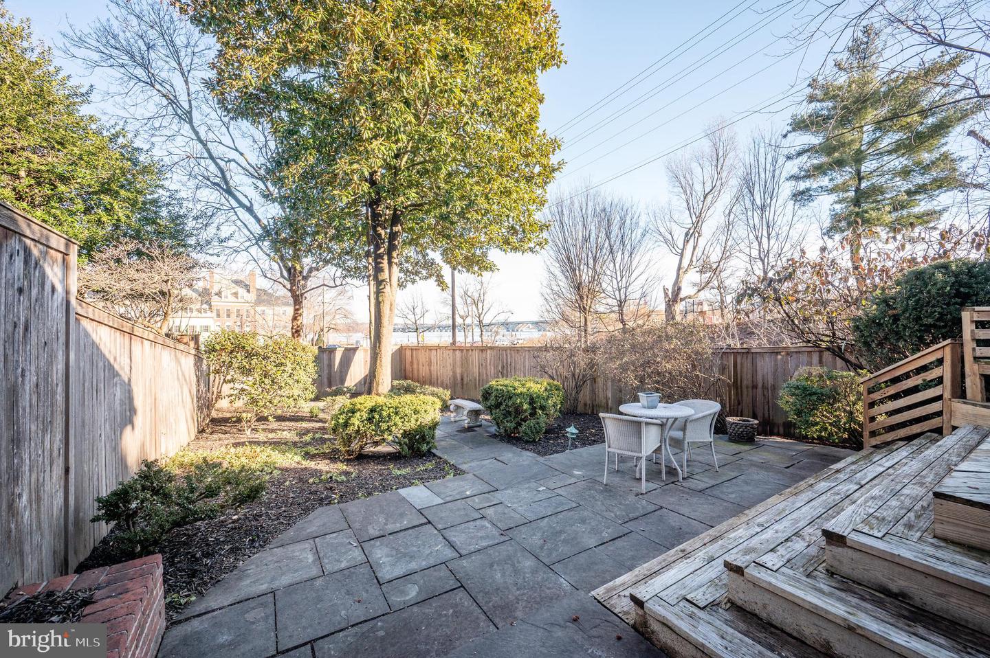 430 S LEE ST, ALEXANDRIA, Virginia 22314, 4 Bedrooms Bedrooms, ,3 BathroomsBathrooms,Residential,For sale,430 S LEE ST,VAAX2054016 MLS # VAAX2054016