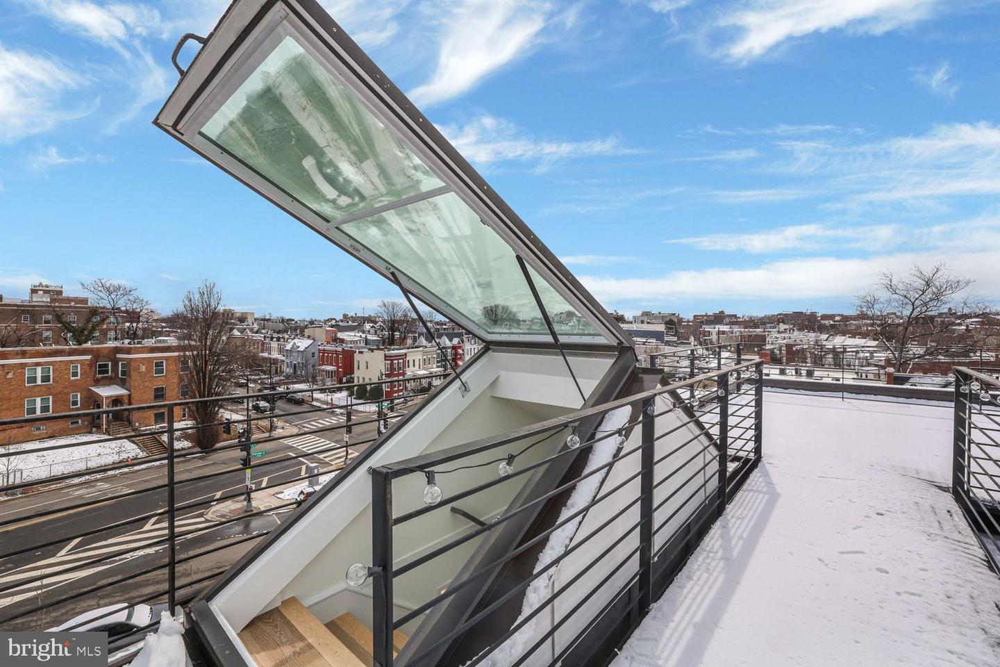 1303 SPRING RD NW #2, WASHINGTON, District Of Columbia 20010, 3 Bedrooms Bedrooms, ,3 BathroomsBathrooms,Residential,For sale,1303 SPRING RD NW #2,DCDC2246008 MLS # DCDC2246008