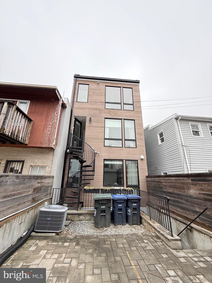 1303 SPRING RD NW #2, WASHINGTON, District Of Columbia 20010, 3 Bedrooms Bedrooms, ,3 BathroomsBathrooms,Residential,For sale,1303 SPRING RD NW #2,DCDC2246008 MLS # DCDC2246008