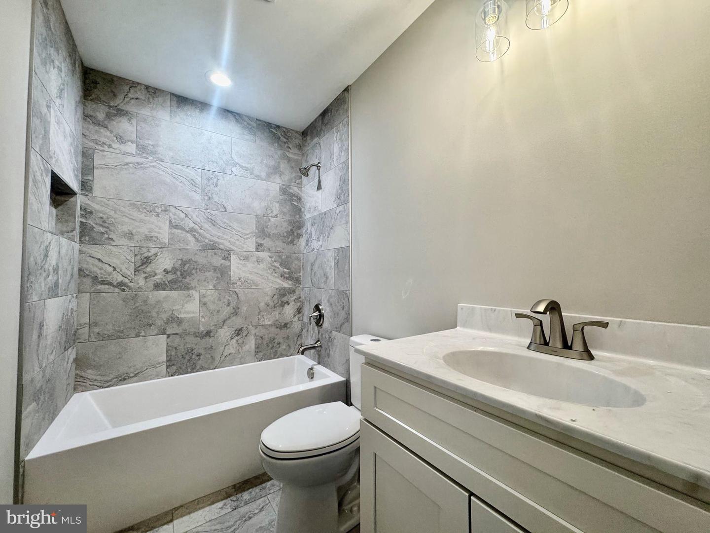 215 COCHISE TRL, WINCHESTER, Virginia 22602, 3 Bedrooms Bedrooms, ,2 BathroomsBathrooms,Residential,For sale,215 COCHISE TRL,VAFV2039592 MLS # VAFV2039592