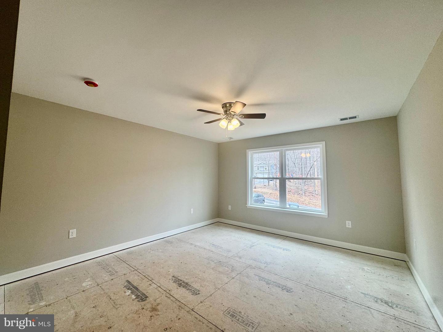 215 COCHISE TRL, WINCHESTER, Virginia 22602, 3 Bedrooms Bedrooms, ,2 BathroomsBathrooms,Residential,For sale,215 COCHISE TRL,VAFV2039592 MLS # VAFV2039592