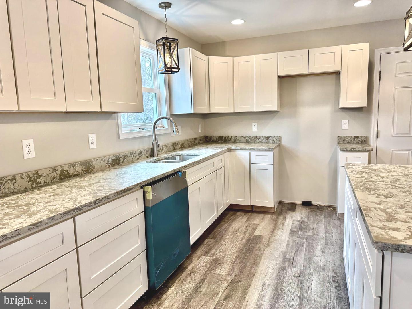 215 COCHISE TRL, WINCHESTER, Virginia 22602, 3 Bedrooms Bedrooms, ,2 BathroomsBathrooms,Residential,For sale,215 COCHISE TRL,VAFV2039592 MLS # VAFV2039592