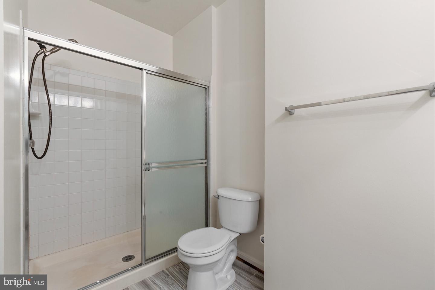 4131 FOUNTAINSIDE LN #202, FAIRFAX, Virginia 22030, 3 Bedrooms Bedrooms, 7 Rooms Rooms,2 BathroomsBathrooms,Residential,For sale,4131 FOUNTAINSIDE LN #202,VAFX2291226 MLS # VAFX2291226