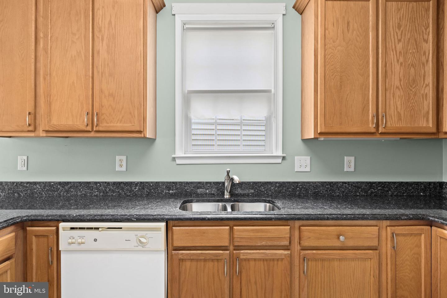 6611 TWIN CEDARS CT, FREDERICKSBURG, Virginia 22407, 3 Bedrooms Bedrooms, ,2 BathroomsBathrooms,Residential,For sale,6611 TWIN CEDARS CT,VASP2039322 MLS # VASP2039322