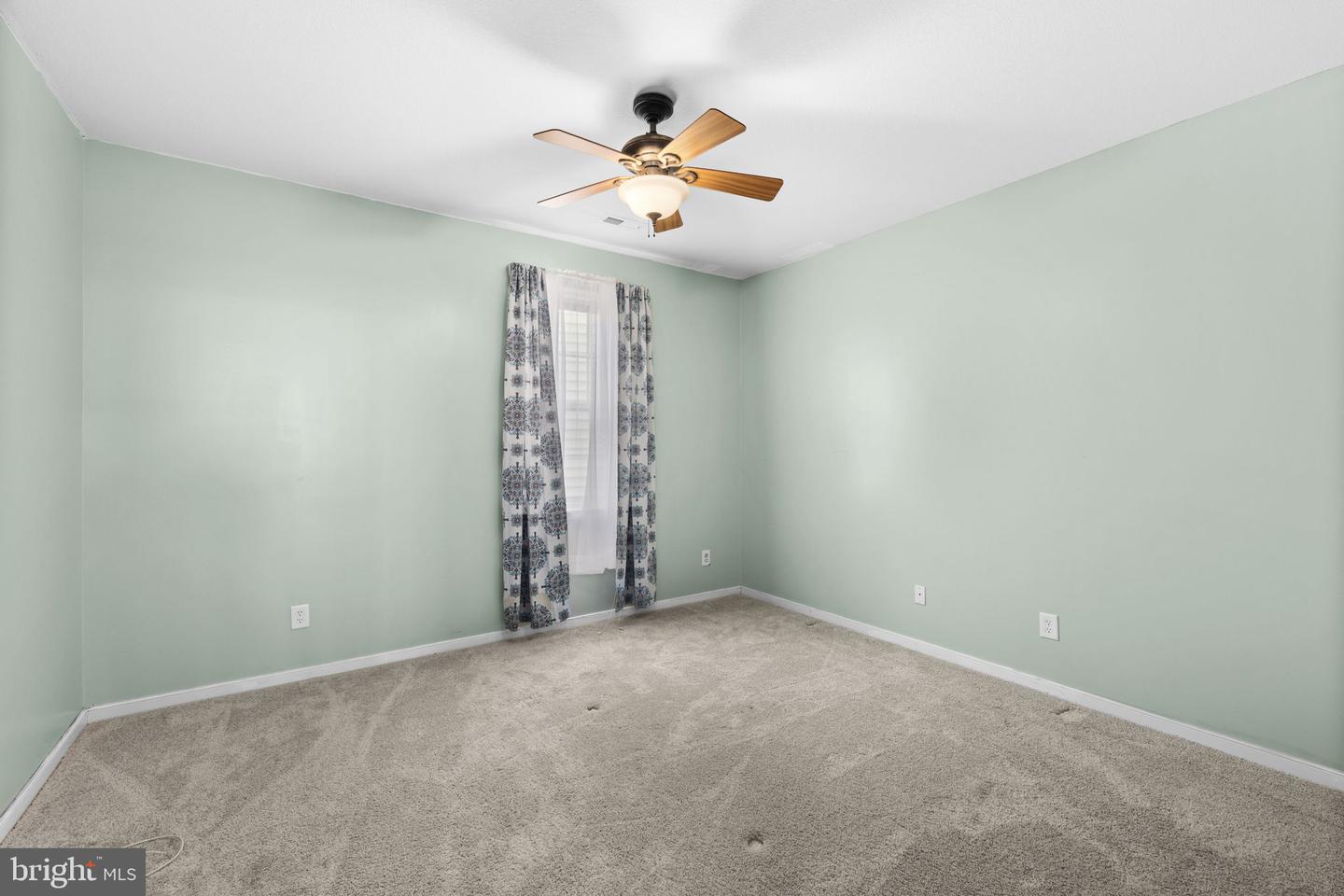 6611 TWIN CEDARS CT, FREDERICKSBURG, Virginia 22407, 3 Bedrooms Bedrooms, ,2 BathroomsBathrooms,Residential,For sale,6611 TWIN CEDARS CT,VASP2039322 MLS # VASP2039322